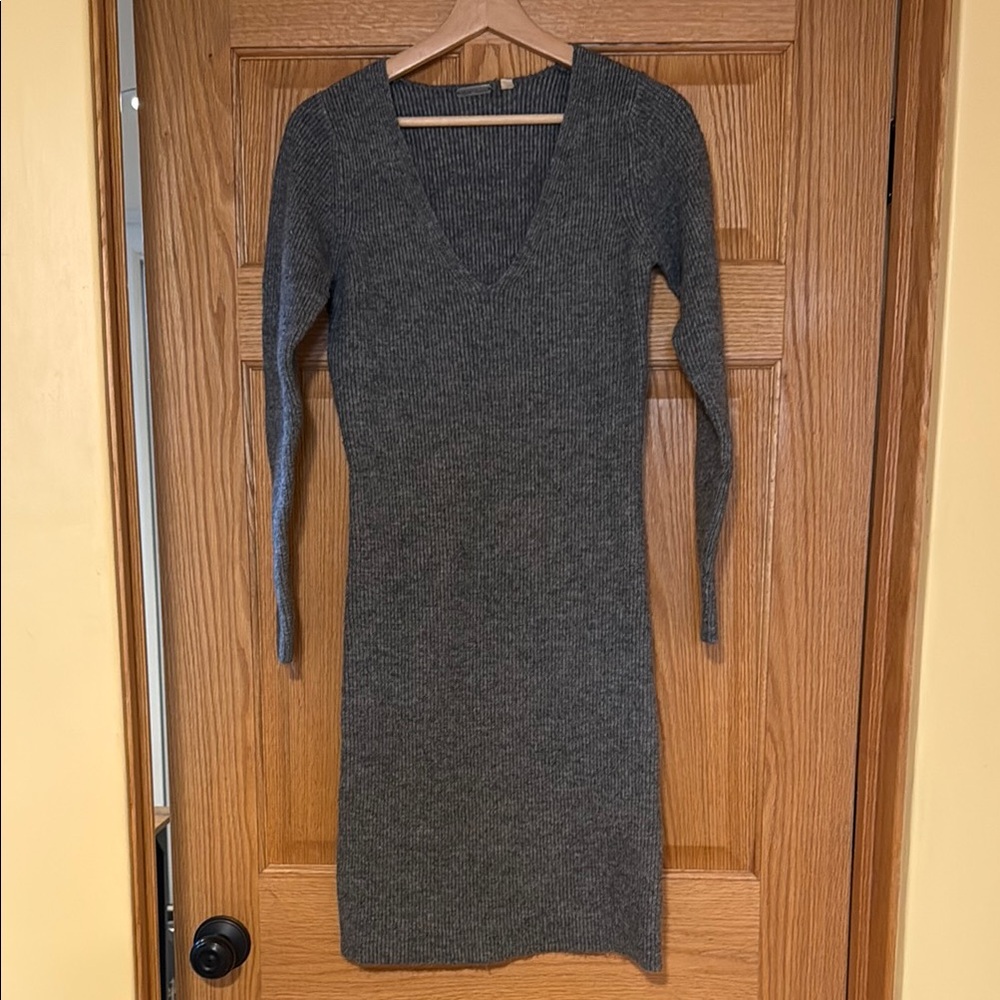 Elegant Gray Knit Dress
